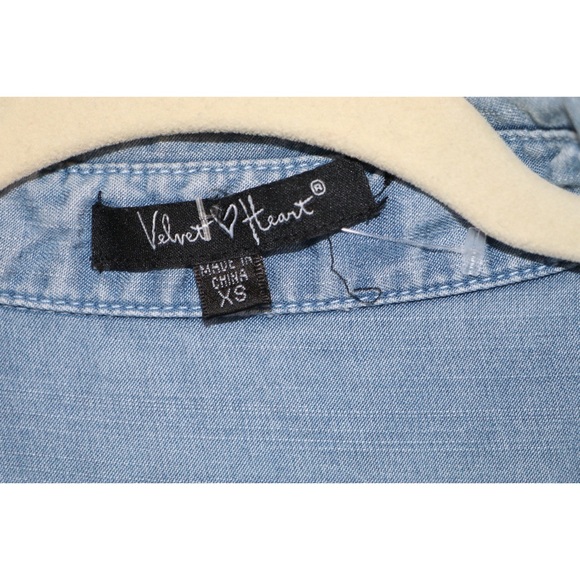 Chambray Lace Up Dress - Picture 3 of 7